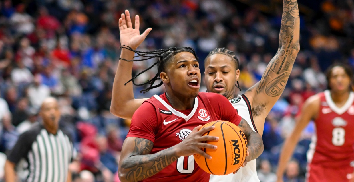 Battle transferring to Gonzaga after 1 season with Hogs